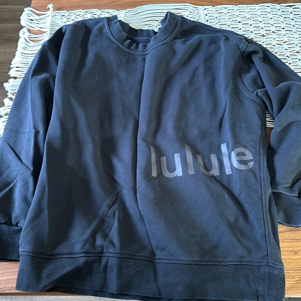 Lululemon crewneck